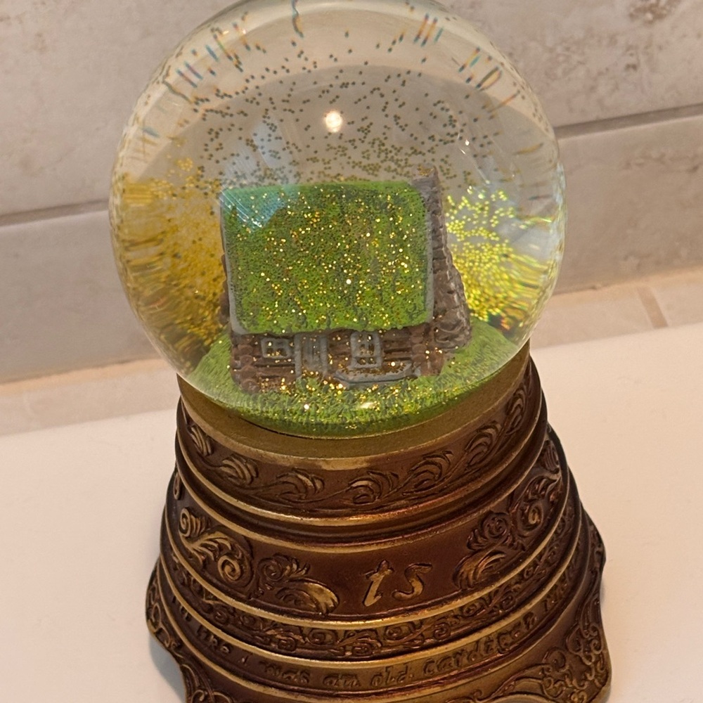 Taylor Swift Folklore Cabin Snow Globe